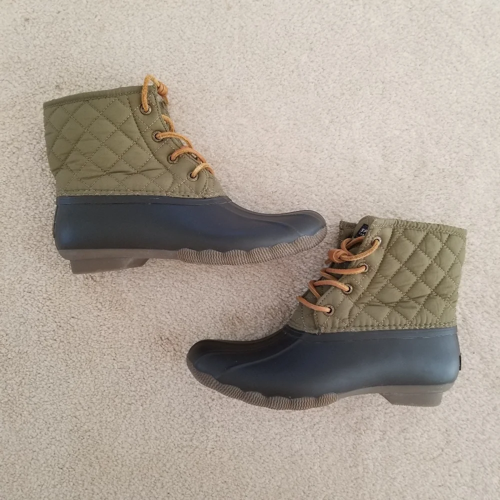 Sperry Top Sider Saltwater Waterproof Quilted Olive Green Duck Boots Size 6